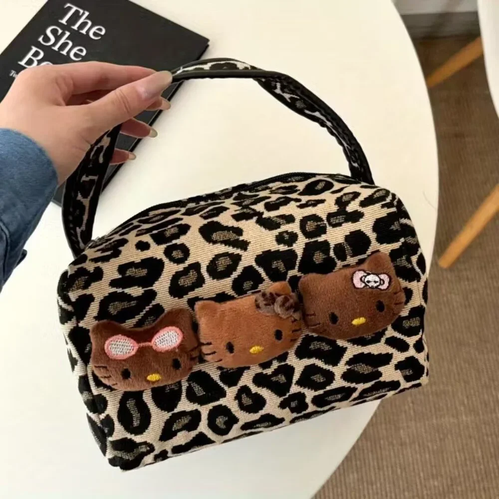 Hello Kitty please make